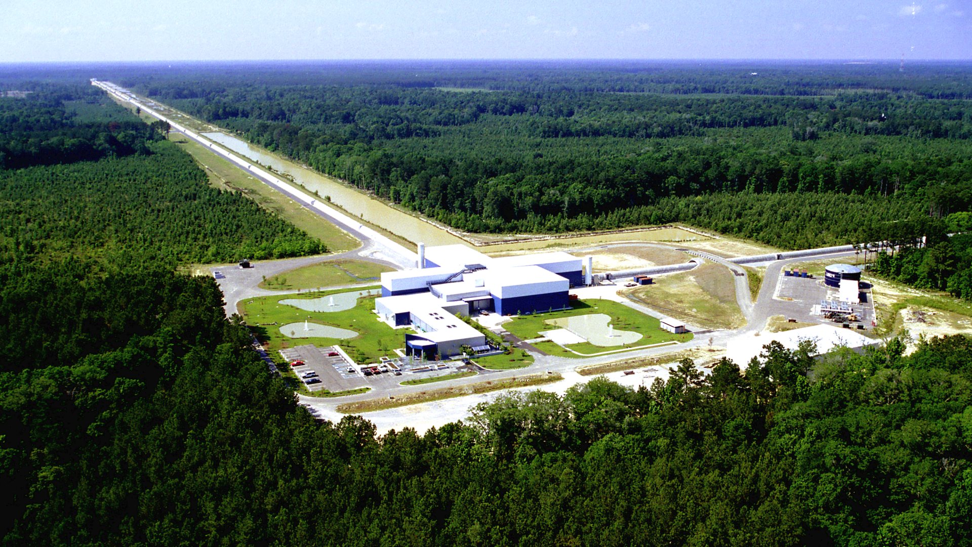 LIGO_Caltech Media_Kathy Svitil_ref-beckett_L1_HiResLivingston_5B_r0.50-br-NR-shp_1920w_1080h